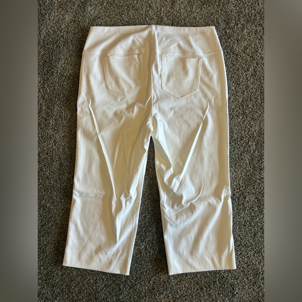 J. Jill Cream Cropped Pants